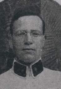 TOMCSÁNYI MIKLÓS VAJDA EMIL VÉRTES SÁNDOR megsebesült, és mint segédszolgálatos szerelt le. Kitüntetései: bronz v.é., K.cs.k. Tomcsányi Miklós légrádi és szigligeti (Törökruszka, 1892) Ungváron áll.