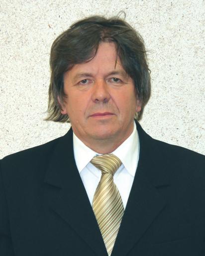 FIZIKAI TANSZÉK TANSZÉKVEZET Dr. habil Paripás Béla okl. zikus, PhD, egyetemi tanár A Fizikai Tanszék 61 éves története els felének meghatározó személyisége Dr.