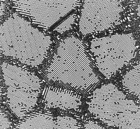 B Fe 6. ábra. A kristályos Fe 3 B szerkezet meghatározó szerkezeti eleme, a trigonális prizma sematikus rajza. A központi B-atomot 6 közelebbi és 3 távolabbi Fe-atom veszi körül.