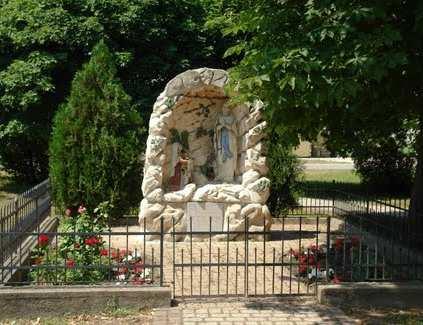 azon köztéri