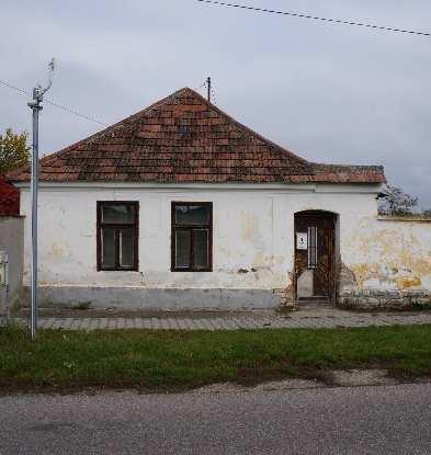 alacsonyan sütő napsugaraknak. Véd az esőtől, hótól, forróságtól.