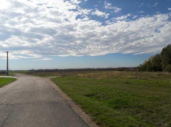 A természeti értékek megőrzése jelenleg a Fertő- Hanság Nemzeti Park szabályrendszere szerint működik. Ebben fontos szerepet kap a falu határában élő túzok.