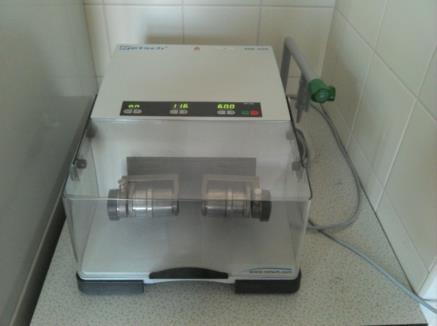 minden alkalommal 11,6 Hz-es rázási frekvenciával és 100-as golyó/minta (60 g/0,6 g) tömegaránnyal őröltük a kiindulási anyagainkat. 16.