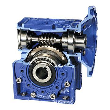 Érték C 1 Függőleges Főorsó megvalósíthatósága az adott mechanikai kapcsolattal 5 C 2 Teljesítmény átvitel 4 C 3 Beépítési helyigény 5 C 4 Hatásfok 2 C 5 Előállítási költségek 3 19 8.