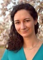 Bencsik Zita (chicagói főkonzul), Pálmai Zsuzsanna, Juhos Anna és Virág Fanni Dr. Bencsik Zita (Budapest-Chicago), a Szegedi Tudományegyetemen szerzett jogász és német nyelvész diplomát.