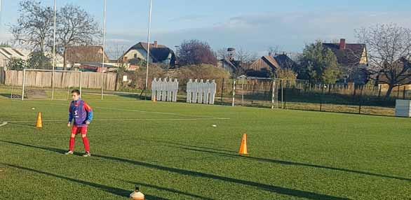 Keresse egyesületünket az interneten is! www.fcdabas.hu, Facebook: FC Dabas Sportegyesület Egervári Bertalannak hívnak, és a Dunakanyar Sportegyesülettől érkeztem, ami Szentendrén van.