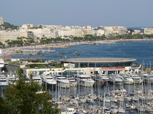 FRANCIA RIVIÉRA ÁRAK (EUR/hét/2019) EGYTESTŰEK Típus Évjárat Férő -hely Márc.30- Ápr.20. Ápr. 20-27. Ápr.27- Jún.01. Jún.01- Júl.07. Júl.07-27. Aug.24-Szep.21. Júl.27- Aug.24. Szept.21- Okt.05. Okt.05- Nov.