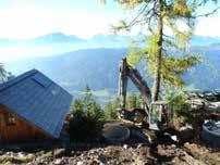 Durch die sehr engen Platzverhältnisse zwischen den beiden Hütten, war der Einbau für die Baufirma
