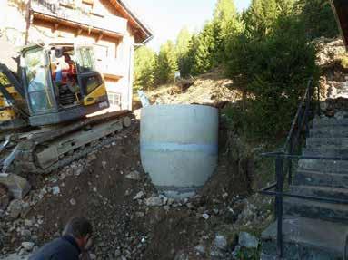 Eingebaut wurde eine Tropfkörperanlage mit Nachklärbecken, ein System, das sich bei vergleichbaren