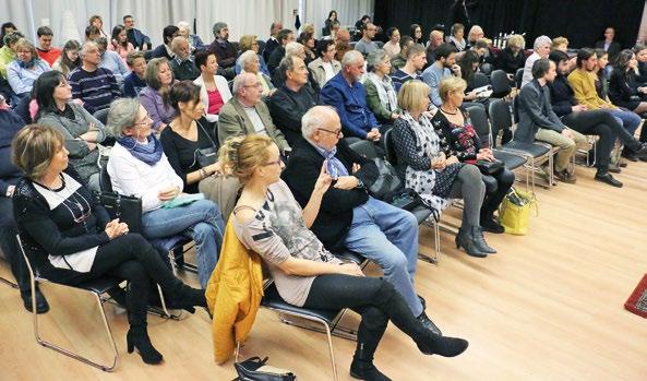 Élete azonban a XVI. kerülethez kötődik. Elemi iskolába Mátyásföldön járt, a polgárit pedig Cinkotán végezte. Csak a háború tudta elüldözni a családot a nagyszülőkhöz.