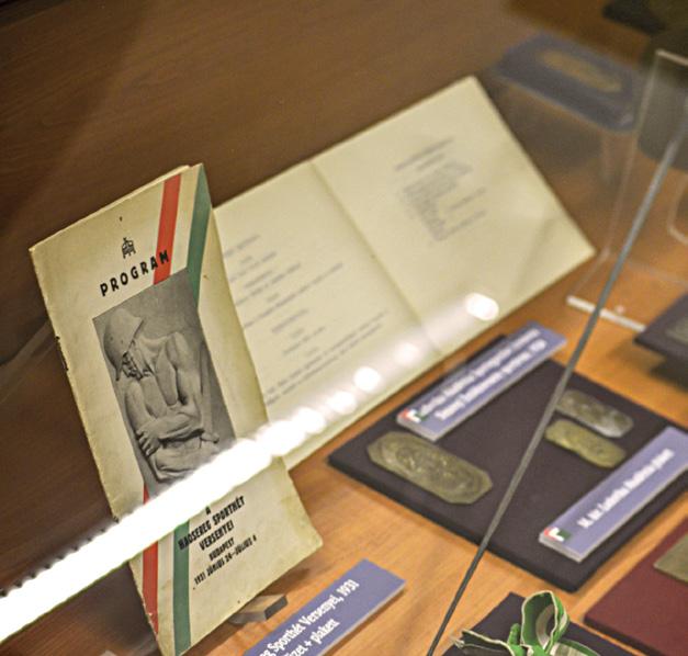 tárlatok változatos, de többnyire az egyetemhez, a