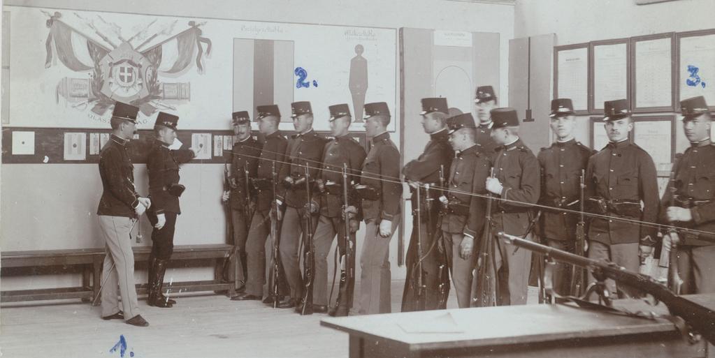 Ludovika Főépület z 1808. évi VII. törvénycikkben is hivatkozott bőkezű királyné, akiről a Magyar Királyi Honvéd Ludovika kadémia a nevét kapta, nem volt más, mint I.