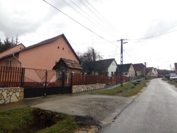 kerüljenek elhelyezésre.