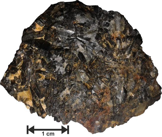 ÁSVÁNYTAN-GEOKÉMIA-ÁSVÁNYI NYERSANYAGOK- ARCHEOMETRIA SZAKIRÁNY Készítette: Spránitz Tamás