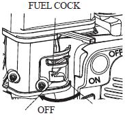 2) Nyomja a motor kapcsolót KI (OFF) pozícióba motor kapcsoló 3) Zárja el az üzemanyagcsapot. üzemanyagcsap KI A nagy sebességen, nagy terhelés mellett történő hirtelen leállítás TILOS!
