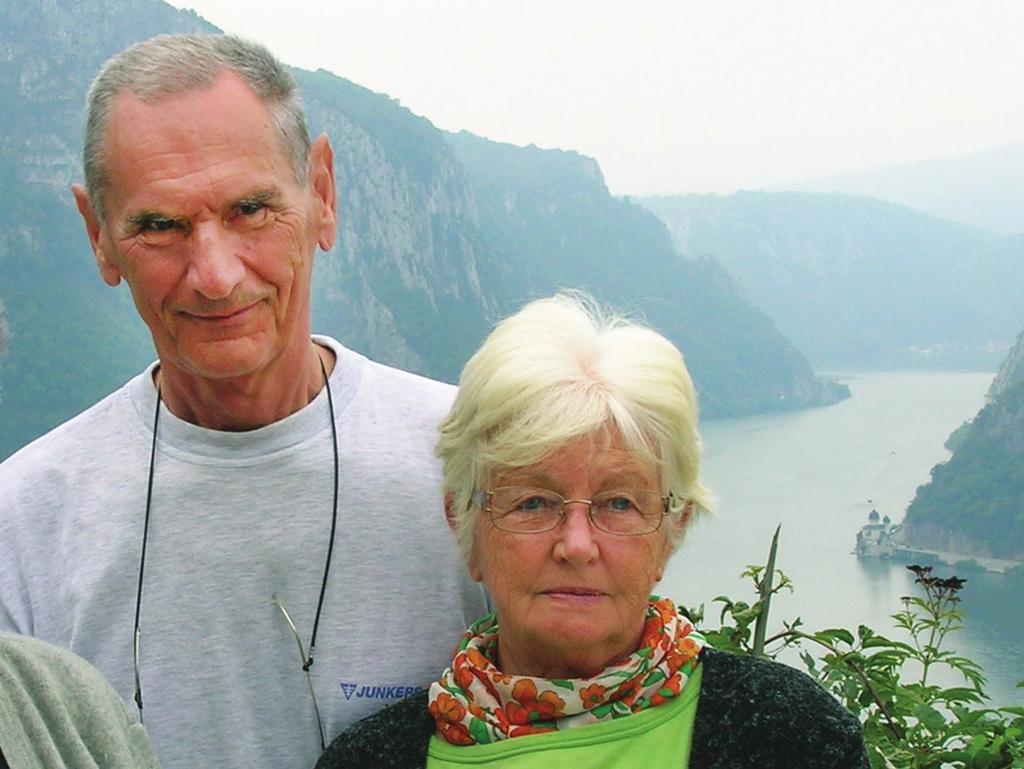 109. évfolyam 3. szám 2016 ősz A halászat arcképcsarnoka Feleségével egy vaskapui kiránduláson Ez volt tehát az az inger, mely elősegítette a Magyar Haltani Társaság megalakulását?
