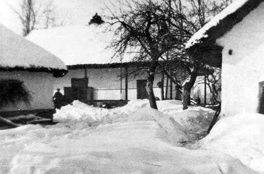VIII. HEJÕPAPI TELEPÜLÉSFÖLDRAJZA 95 A telkek osztódása állandósult. A tagosítások után, 1870-ben a földkönyvben már 254 beltelket tartottak számon a 220 kat. holdnyi belterületen.