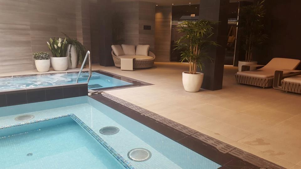 11. kép: Wellness részleg forrás: www.avalonpark.hu 4.1.2 Avalon Gasztronómia és Borkultúra Avalon Ristorante A külön épületben elhelyezkedő, mintegy 200 fő befogadására alkalmas étterem elsősorban az olasz konyha ízeivel csábítja a vendégeket.
