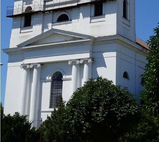 század elején a lakosság száma olyannyira megemelkedett, hogy a folyamatos toldozgatások már nem voltak elegendőek. 1826. december 16.