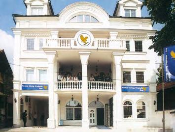 NJOFTIMET E ZYRAVE TË BOSNIA-HERCEGOVINËS Zyra e Bijelinës: 76300 Bijeljina, Trg D. Mihajlovića 3., tel: +387-55-211-784, +387-55-212-605, fax: +387-55-221-780. Orari i hapjes në ditët e punës: 9.