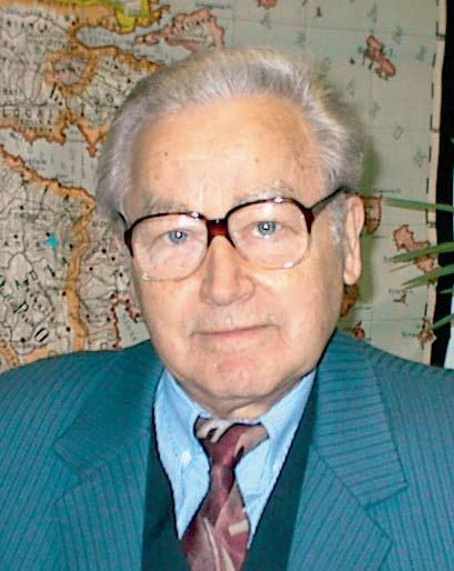 Az EB ja va sol ta, hogy az ÁJK ve ze tői egyez tes sék a mi nisz té rium mal azt, hogy az ELTE ÁJK bu da pes ti fel vé te li ke ret szá mát 100 fő vel emel jék meg azért, hogy e plusz 100 fő fel vé