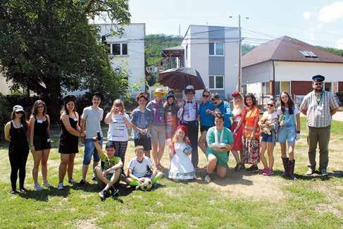 Fő céljuk az volt, hogy a táborozók megismerjék az iskolában oktatott művészeti tagozatokat. A gyerekek a képzőművészeti, a kézműves, a tánc és a zenei foglalkozások közül választhattak.