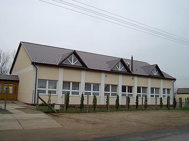 Általános
