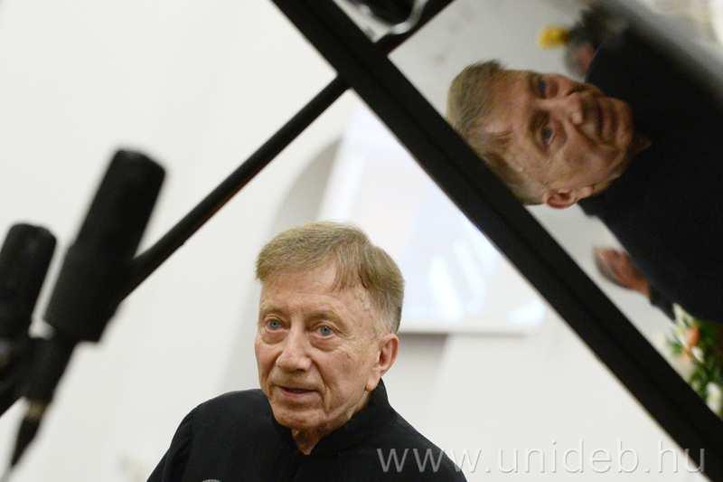 Az Akadémia ünnepélyes megnyitójára 2018. július 15-én került sor a Debreceni Református Nagytemplomban, ahol a Nyári Akadémia művészeinek közreműködésével Vásáry Tamás zongoraművész 85.