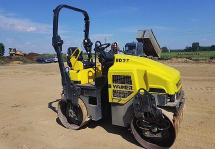 kép: Weber CR-8 nehéz lapvibrátor és Termix MV60 könnyű lapvibrátor 6.kép: A II.