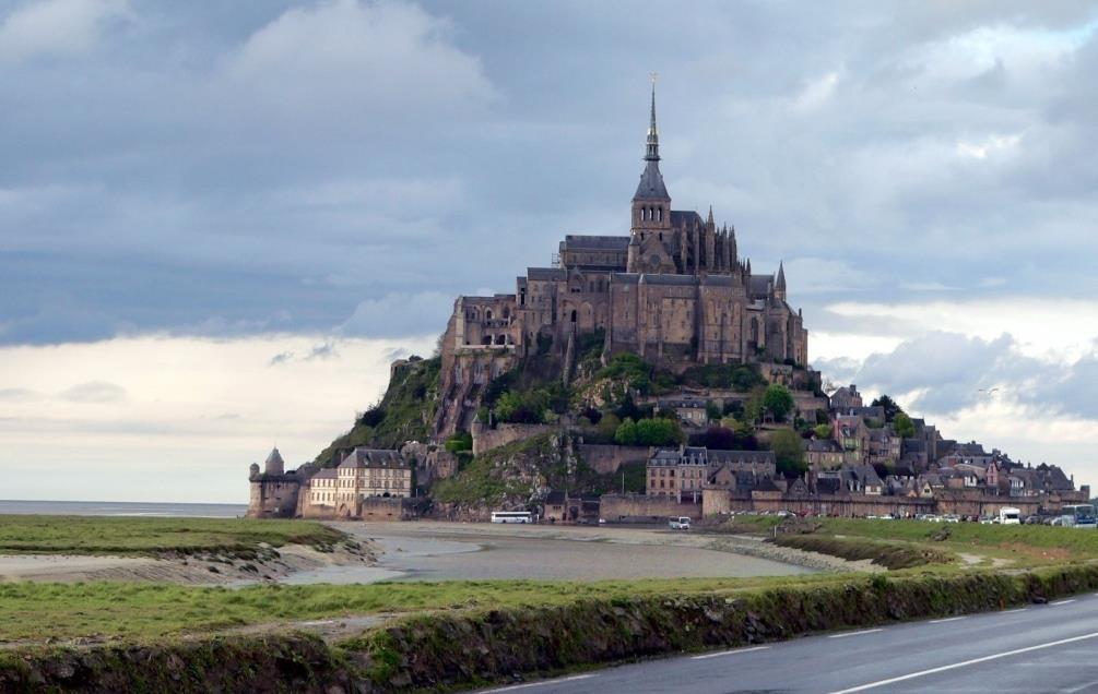 Mont-Saint-Michel: Bencés apátság