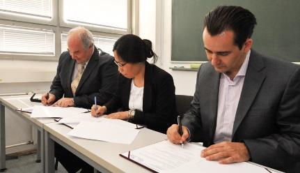 1 INTERNETES HALLGATÓI TÁVMÉRÉSEK A FELSŐOKTATÁSBAN MODERN OKTATÁSI MÓDSZERTAN KIDOLGOZÁSA, KÖZÖS FEJLESZTÉSE AZ ONLINE MÉRÉSEK, - IRÁNYÍTÁS ÉS TÁVFELÜGYELETI RENDSZEREK TERÜLETÉN Az online távmérés,