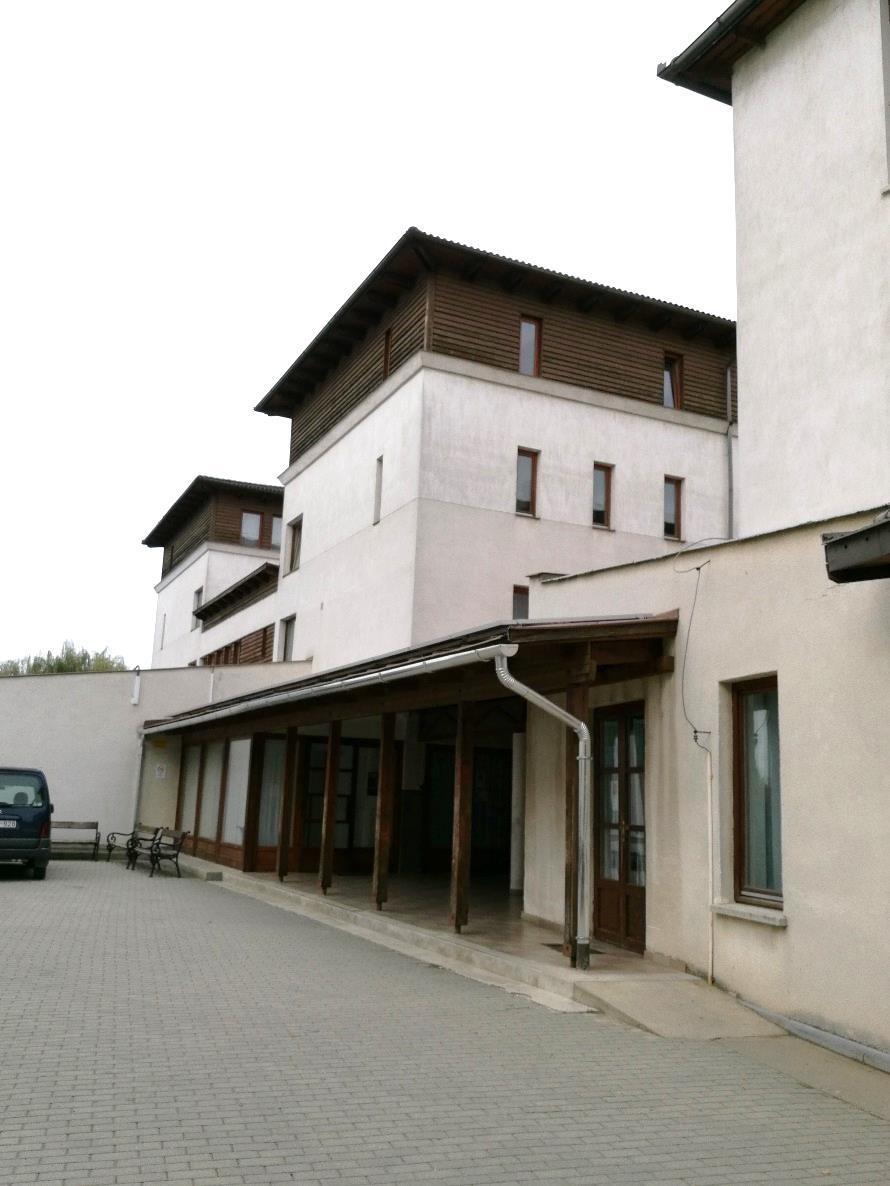 GIMNÁZIUM