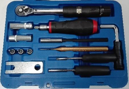 szerelő készlet A készlet tartalma Nyomaték csavarhúzó 5Nm + Torx bithegy és adapter ¼ /