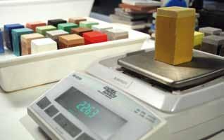 Fugabella Eco Környezetkímélő technológia Vízállóság ISO 13007-3 szabvány Egy ásványi fugázó tartóssága erősen függ attól a képességétől, hogy ne engedje áthatolni a vizet.