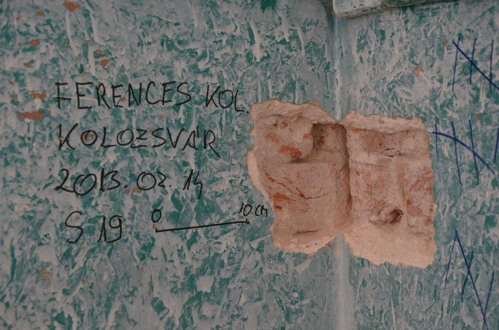közben 12.