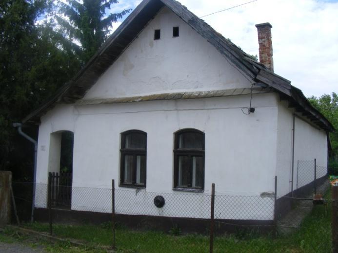 3 József A.
