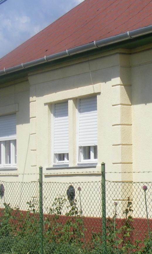 6 ANYAGHASZNÁLAT, SZÍNEK, HOMLOKZATKÉPZÉS Egy ház tükrözi a benne lakó