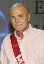 Nezadovoljstvo je osnova blagostanja! ISTVÁN KILIÁN manager Jedan do dva osvrta: Cijela priča započinje prije 7 godina, kada me je moj prijatelj Attila Pataky predstavio svojem prijatelju, dr.