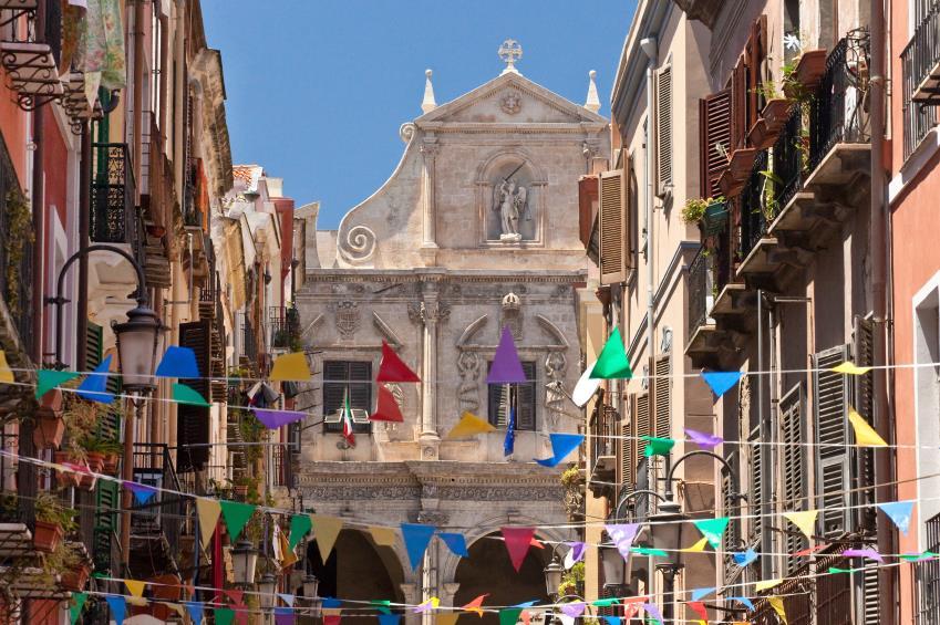 CAGLIARI 2018. május 19. A régi és az új Cagliari kb.