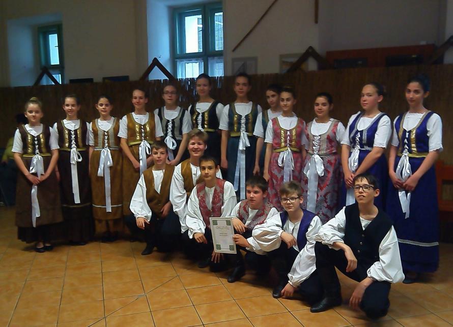 Sudjelovali smo na Narodnosnom susretu PLESAČI TAMBURICE U RÁCKEVE I HOŠIG-ovoj plesnoj skupini Tamburica uručen je poziv na Narodnosni susret priređen 24. travnja u Ráckeve.