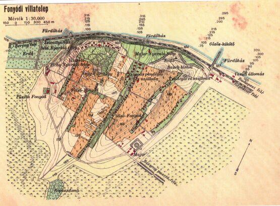 Fonyód (1900) A település Fő utcája mellett megjelenik a várhegyi villasor - mai Bartók Béla utca -, Fonyód legszebb panorámája vonalán, a magasparton.