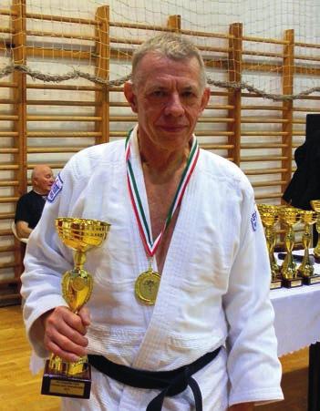 SPORT Sportoló doktorok A Debreceni Egyetemen nemcsak az intézmény oktatási és tudományos tevékenységében játszik fontos szerepet a sport.