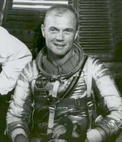 november 3. Gagarin repülése 1961.
