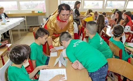 kalauzolták a szervezők. Az idei évben 17 csapat szállt versenybe a dobogós helyekért amelyek a környező falvakból, városokból, valamint a Magyarországi testvértelepülésekről érkeztek.
