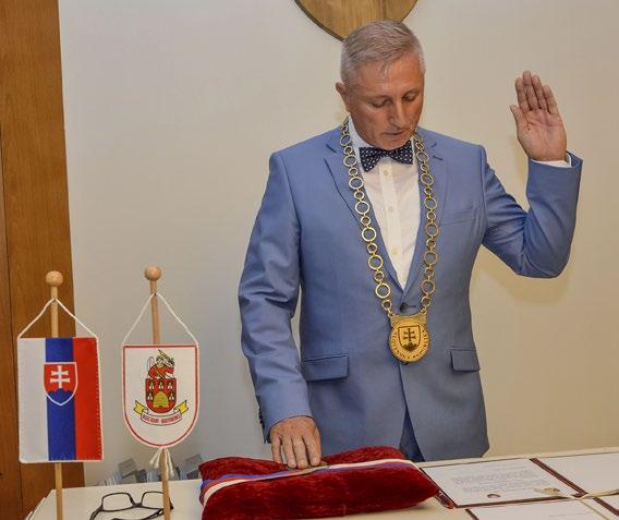 4 ǀ 4/2018 VEĽKOÚĽANSKÝ OBZOR Pokračovať v začatej práci Vážené poslankyne, vážení poslanci, milí hostia! Dňa 10.