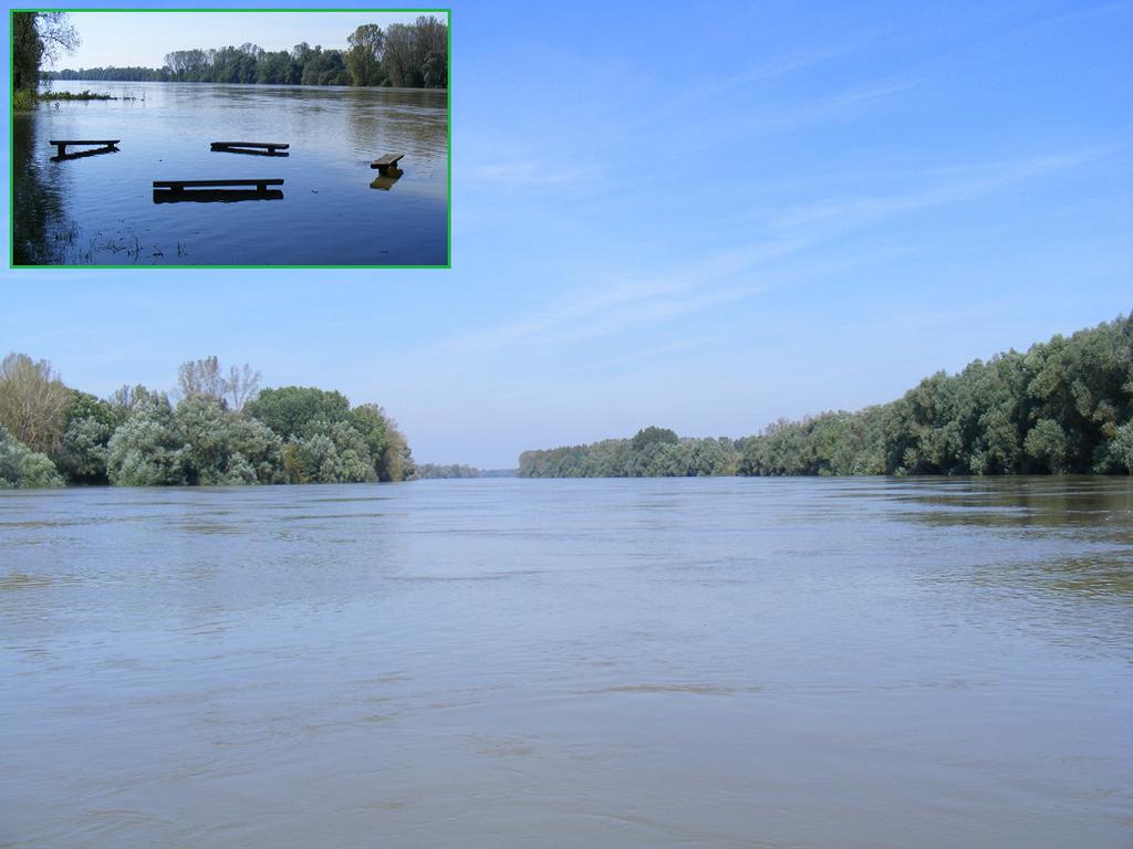 Havi hidrometeorológiai tájékoztató 2014. Szeptember Dráva Szentborbás 2014.09.20 1.