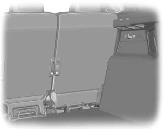 Gyermekbiztonság ISOFIX RÖGZÍTÉSI PONTOK VIGYÁZAT Használjon elfordulás-biztos szerkezetet az ISOFIX rendszer használatakor. Felső rögzítő heveder vagy lábtámasz használatát javasoljuk.