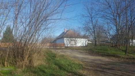 4 Eltérő