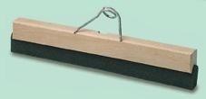Gumi seprű (gumi mosó) (1714) Alu-tartó 4 cm magas cserélhető gumicsíkkal. Szélesség: 40 cm 60 cm (1714) (1716) 10.184 Ft 13.034 Ft Pót gumi a gumi seprűhöz, 4 cm magas.