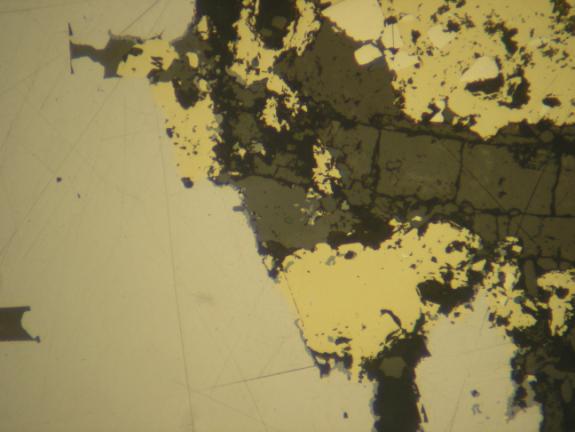pirit szfalerit galenit 200 µm kalkopirit